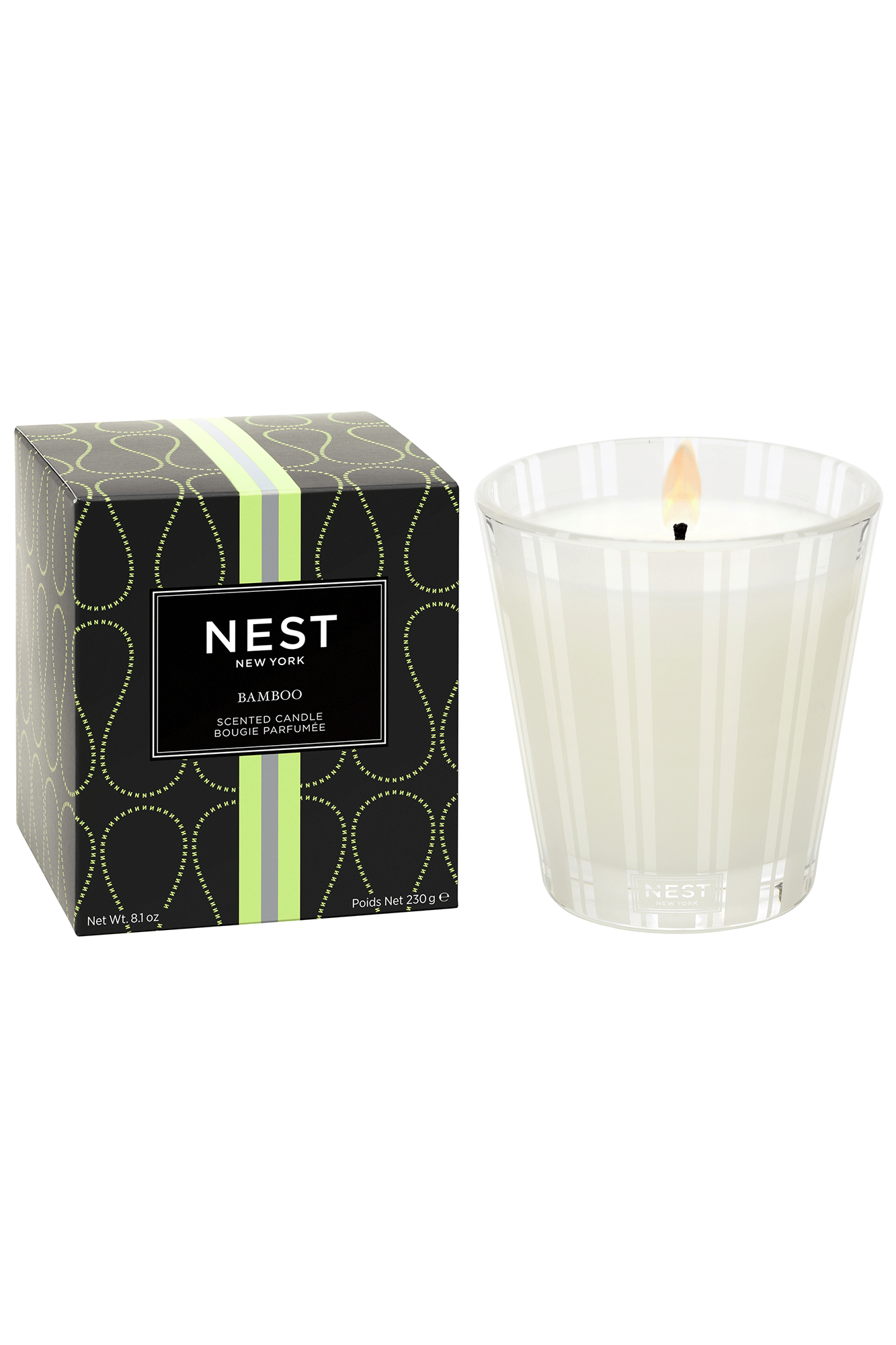 This Bamboo Classic Candle from Nest combines white florals and several green notes with hints of citrus to create a signature aroma of a welcoming garden. The iconic scent in this bestselling candle is sure to add a pleasant and inviting atmosphere to any room.