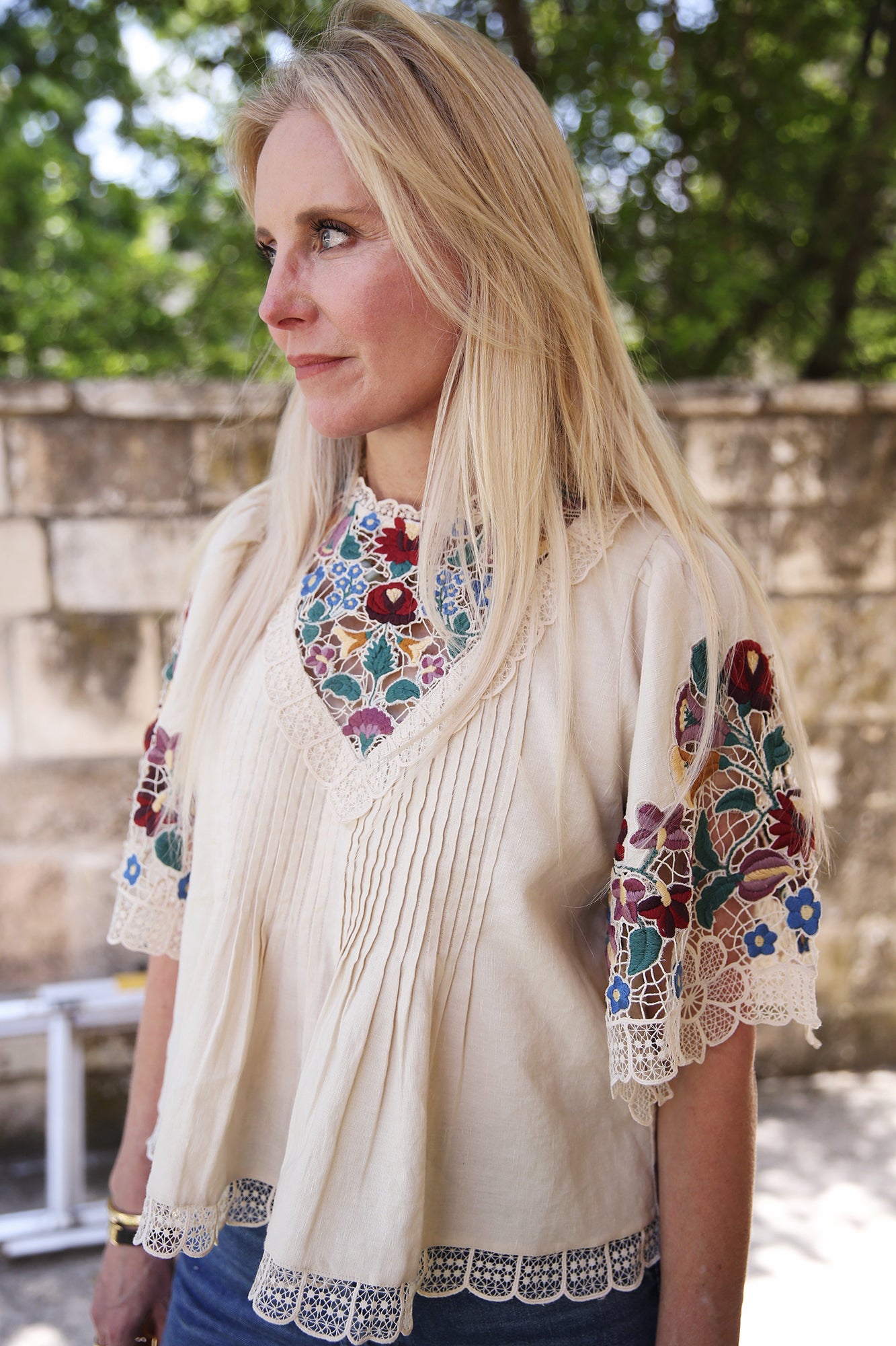 Katharine Embroidery Short Sleeve Top
