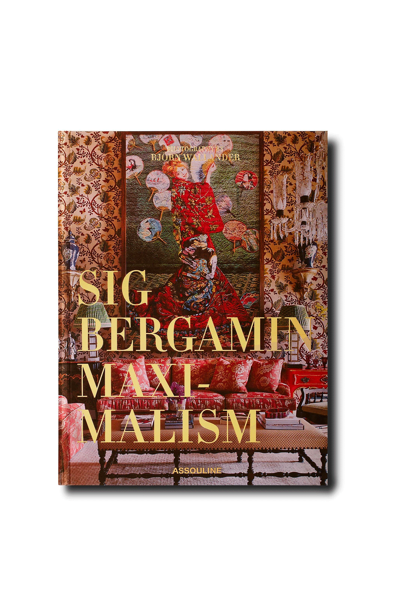 Maximalism by Sig Bergamin from Assouline is an eclectic mix of modern furnishings and 18th- and 19th-century French and Italian antiques. Bergamin's bold Brazilian style is a perfect blend of objects from North and South America, creating exquisite mélanges that transform any client home into a unique and chic experience. His meticulous attention to detail ensures every season brings at least one new visual surprise.