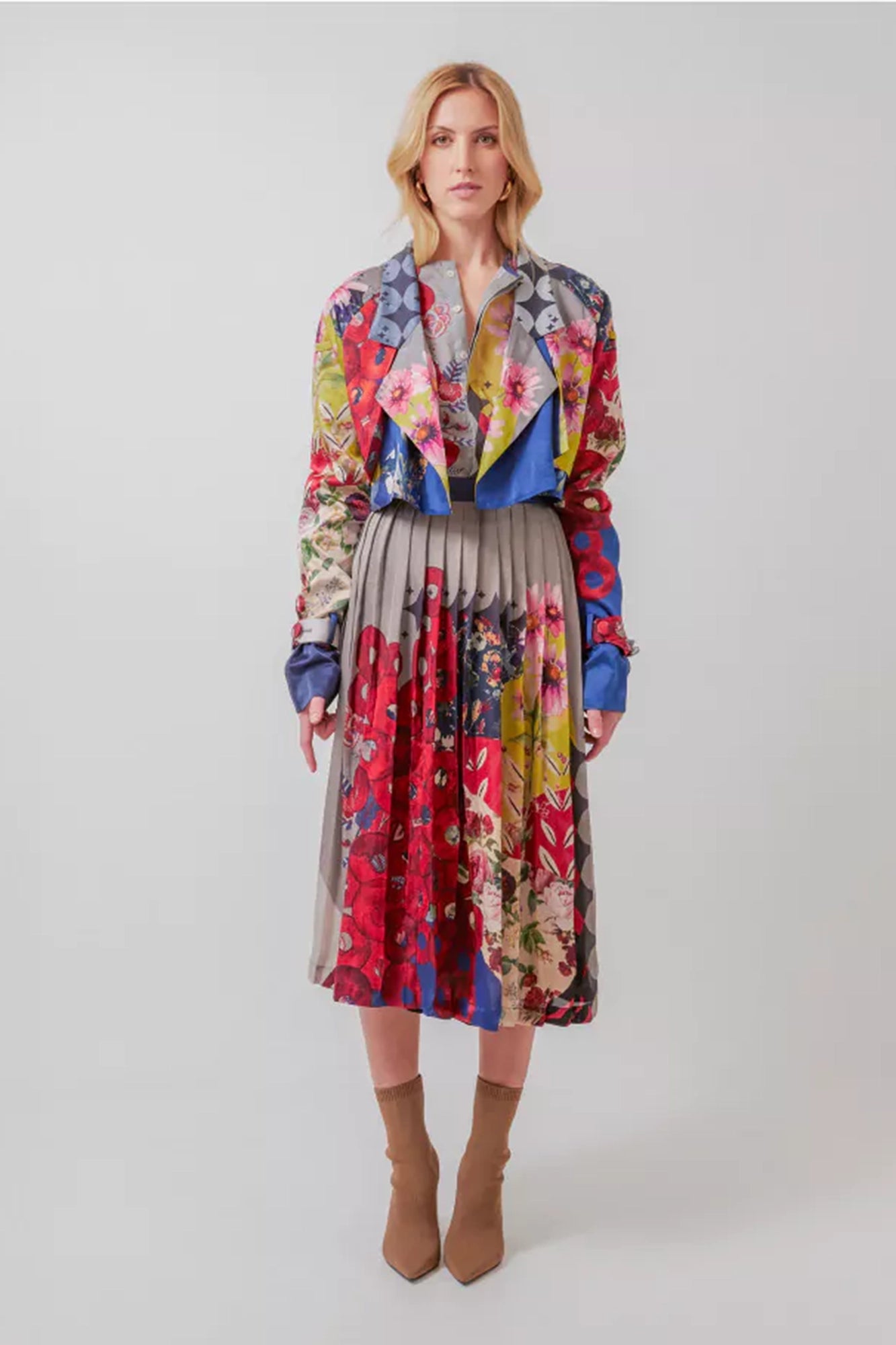Vivid Bloom Peak Lapel Short Jacket