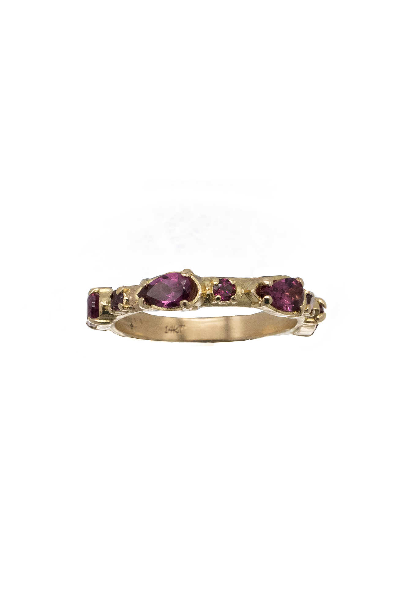 This 14K Rose Gold with Pear Rhodolite Ring from Armenta will make a beautiful addition to any jewelry collection. Crafted from the finest materials, this ring features a genuine rhodolite stone surrounded by a unique setting. The 14K rose gold plating ensures a luxurious and striking look that will last.