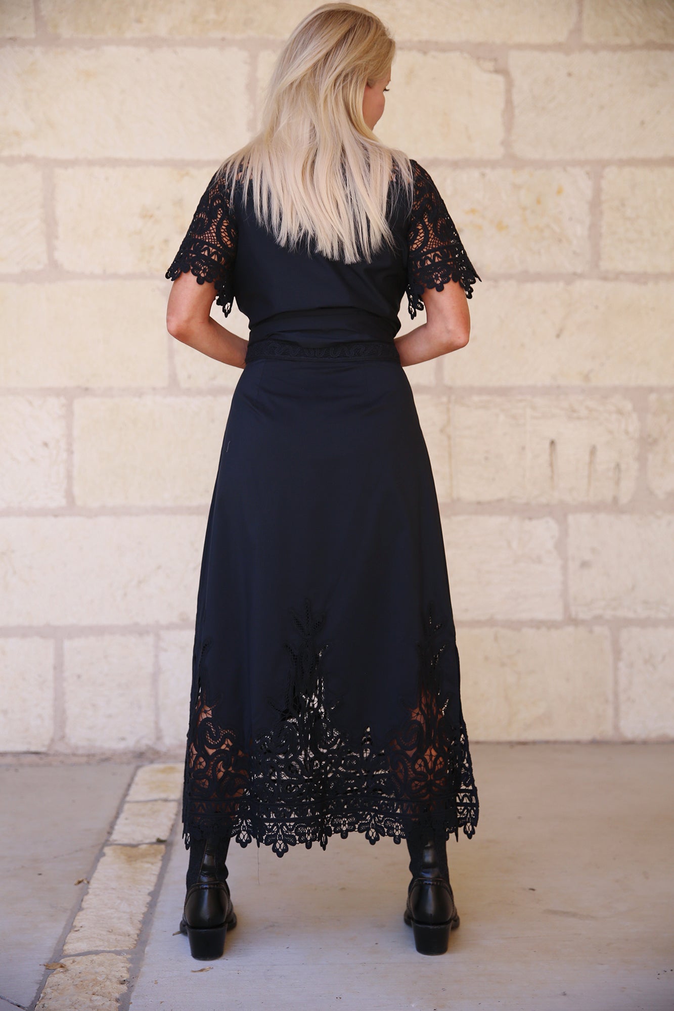 Karlyn Black Lace Midi Skirt Noir