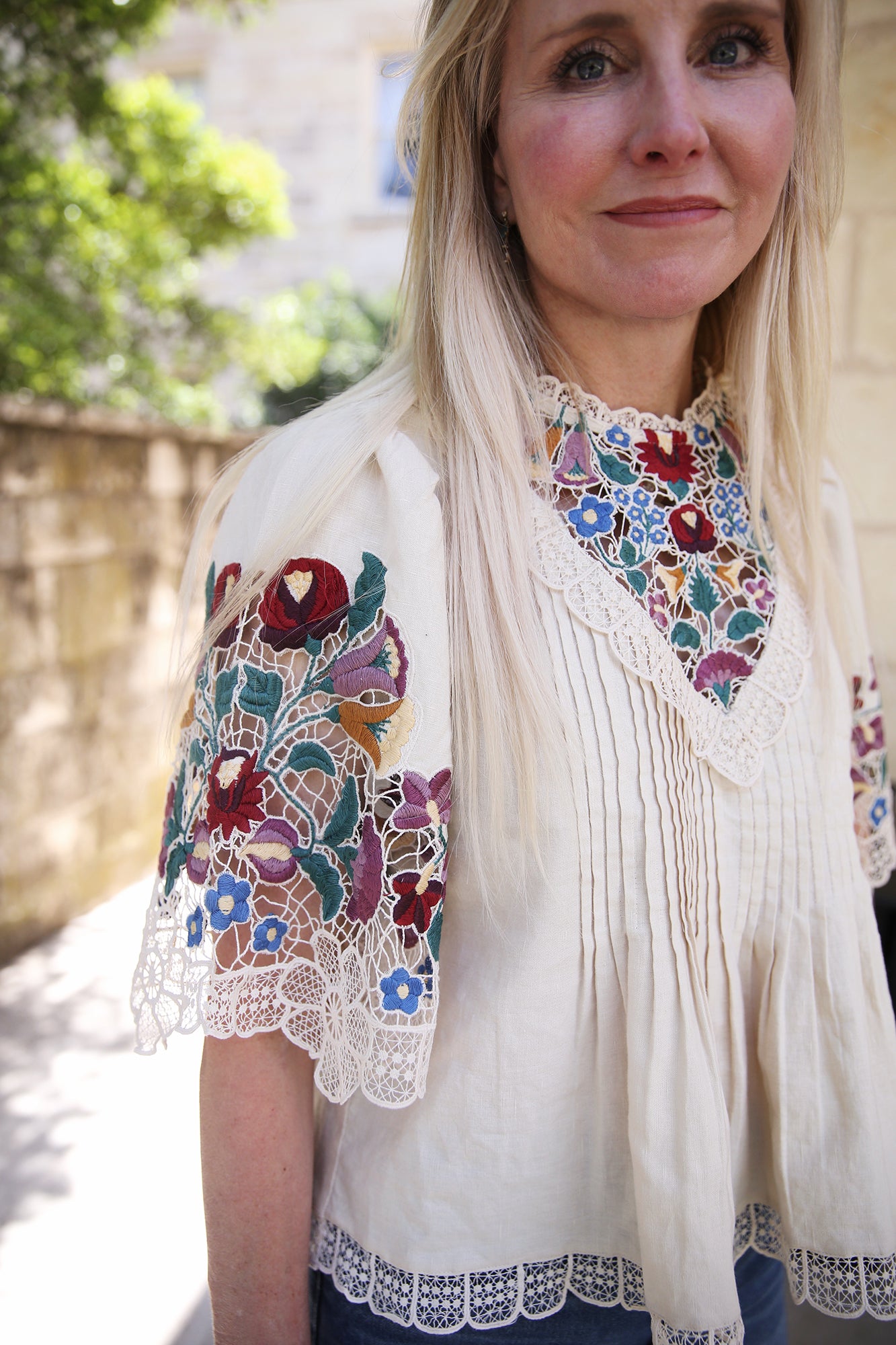 Katharine Embroidery Short Sleeve Top