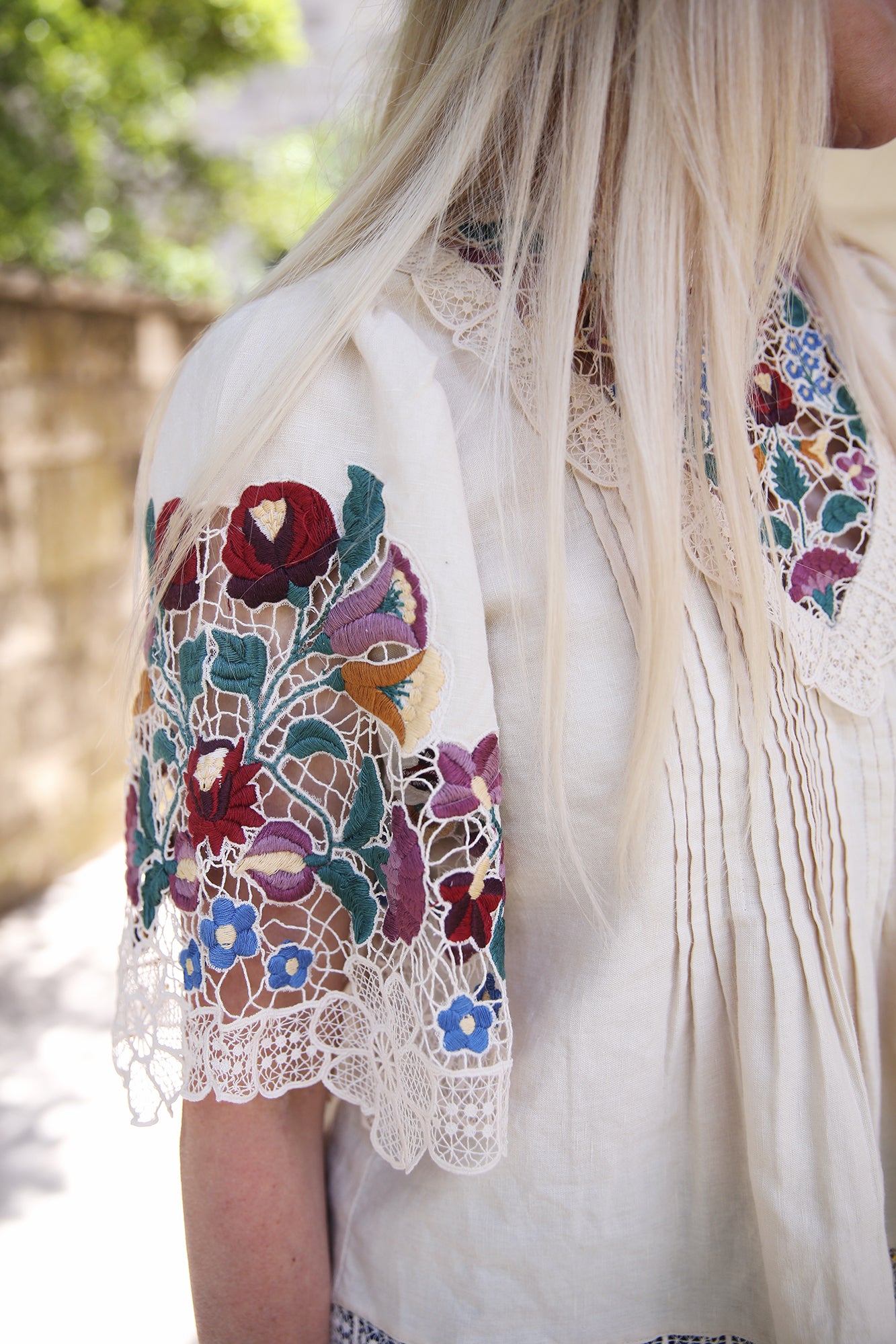 Katharine Embroidery Short Sleeve Top