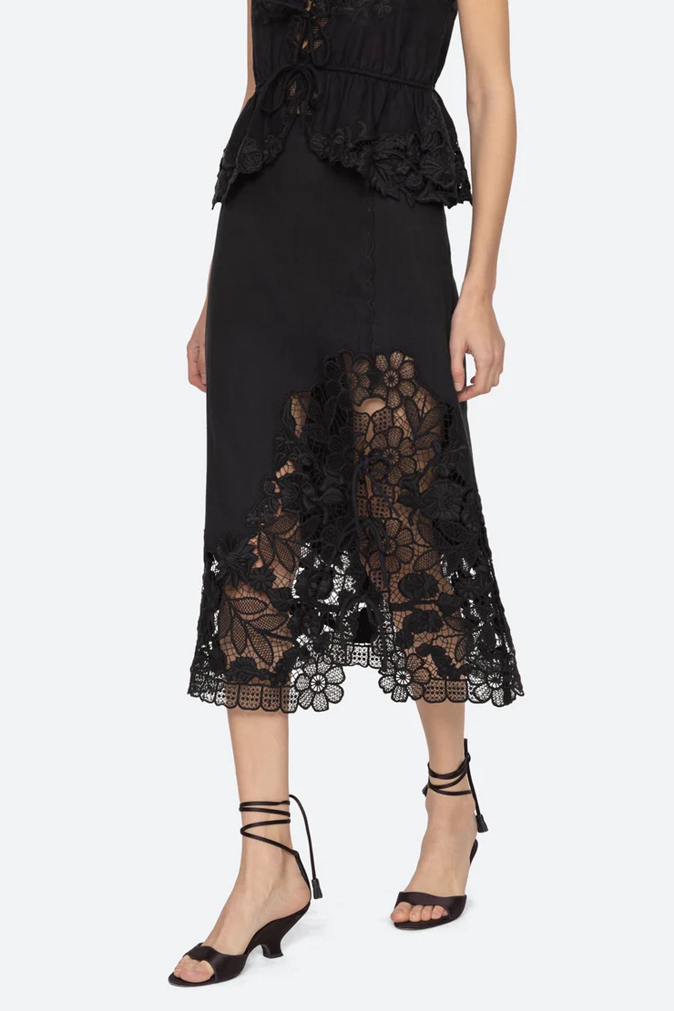 Katharine Embroidery Tie Skirt