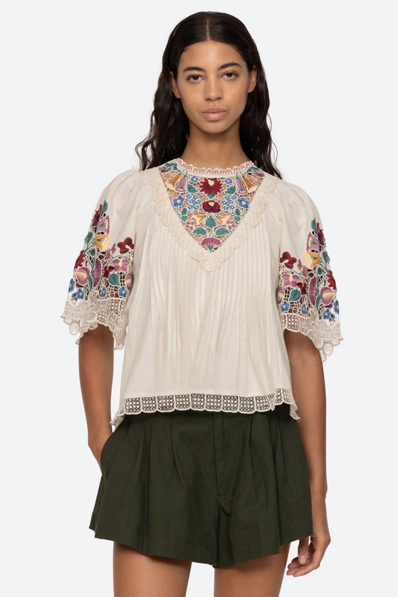 Katharine Embroidery Short Sleeve Top