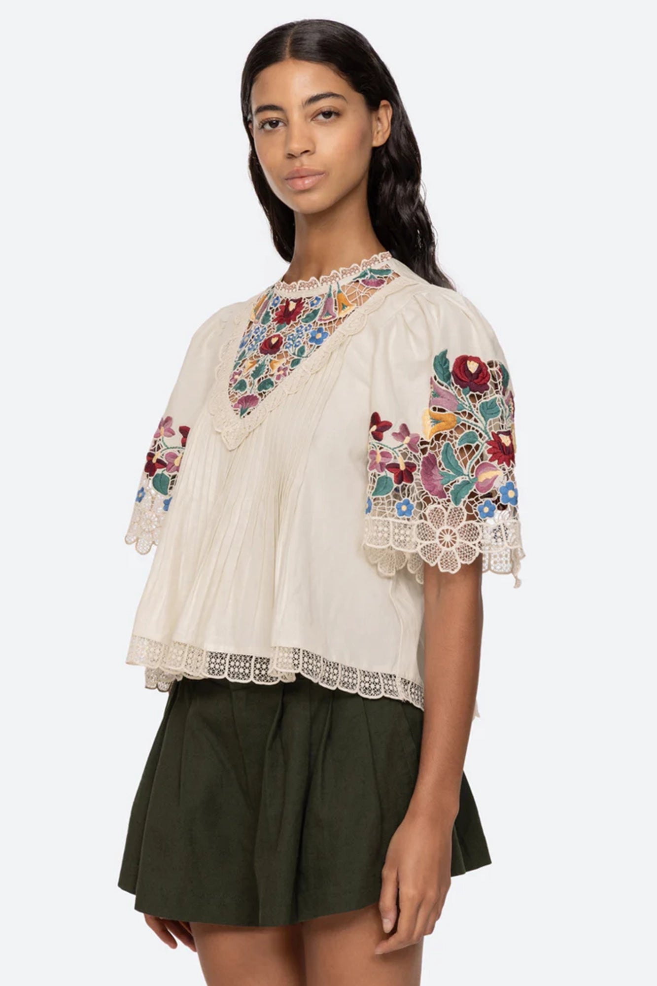 Katharine Embroidery Short Sleeve Top