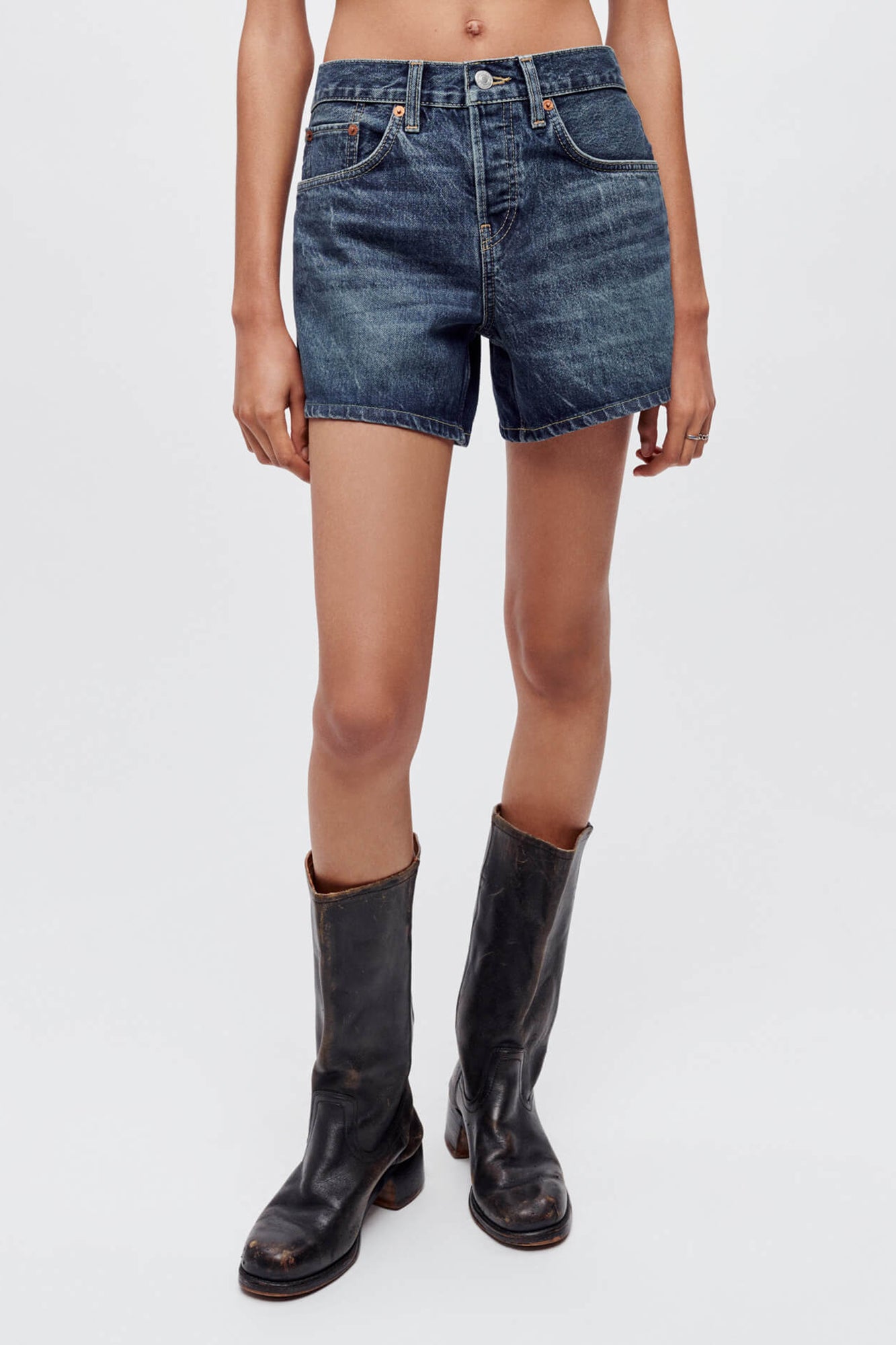 Mid Rise Boy Short Whiskey Indigo