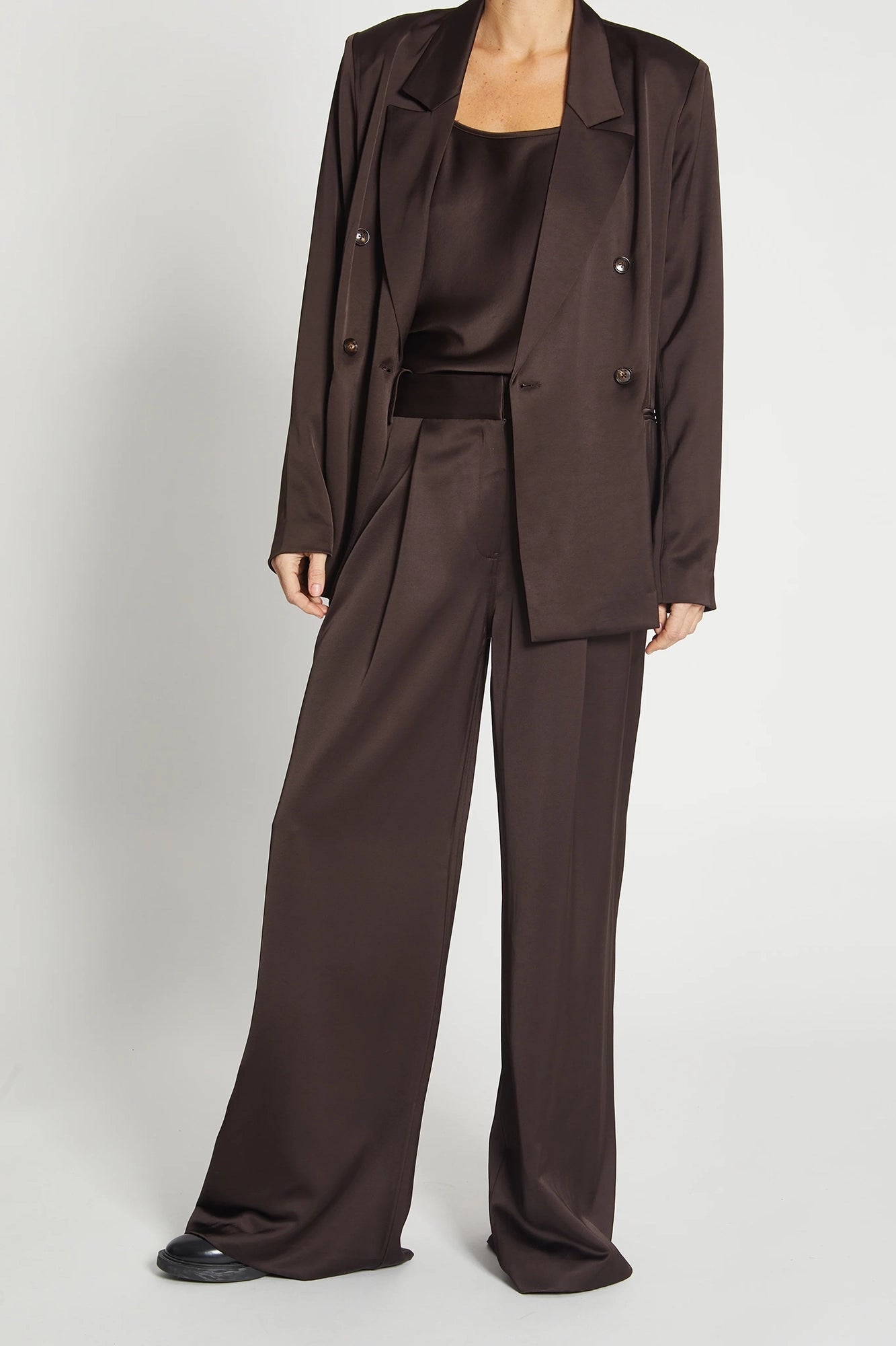 Neve Mid-Waisted Wideleg Pant Chestnut