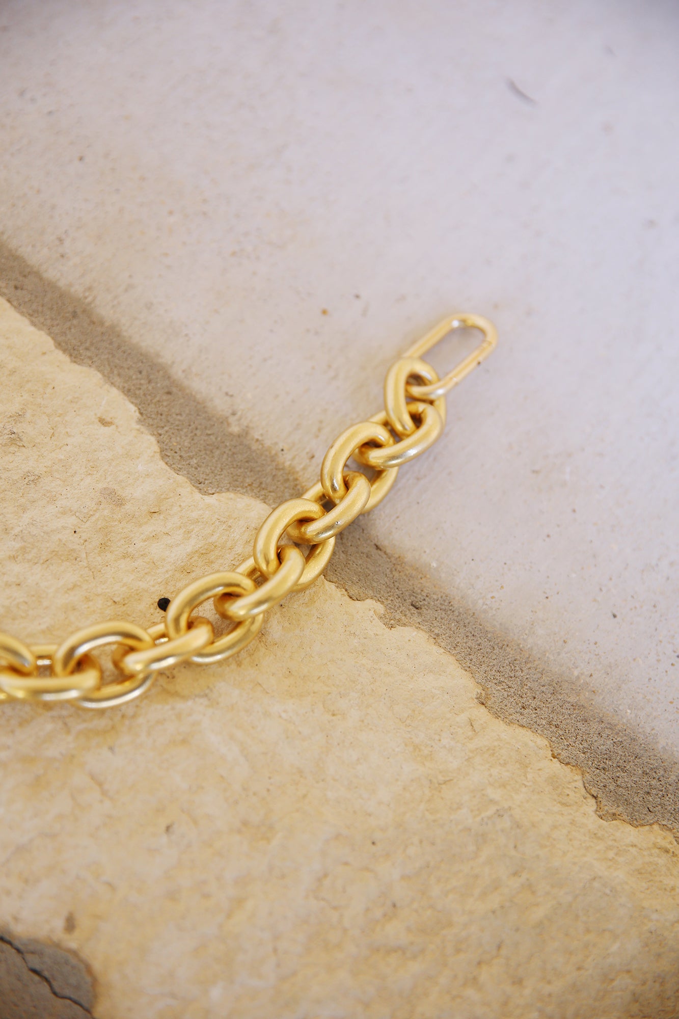 Shortie Strap Vintage Gold