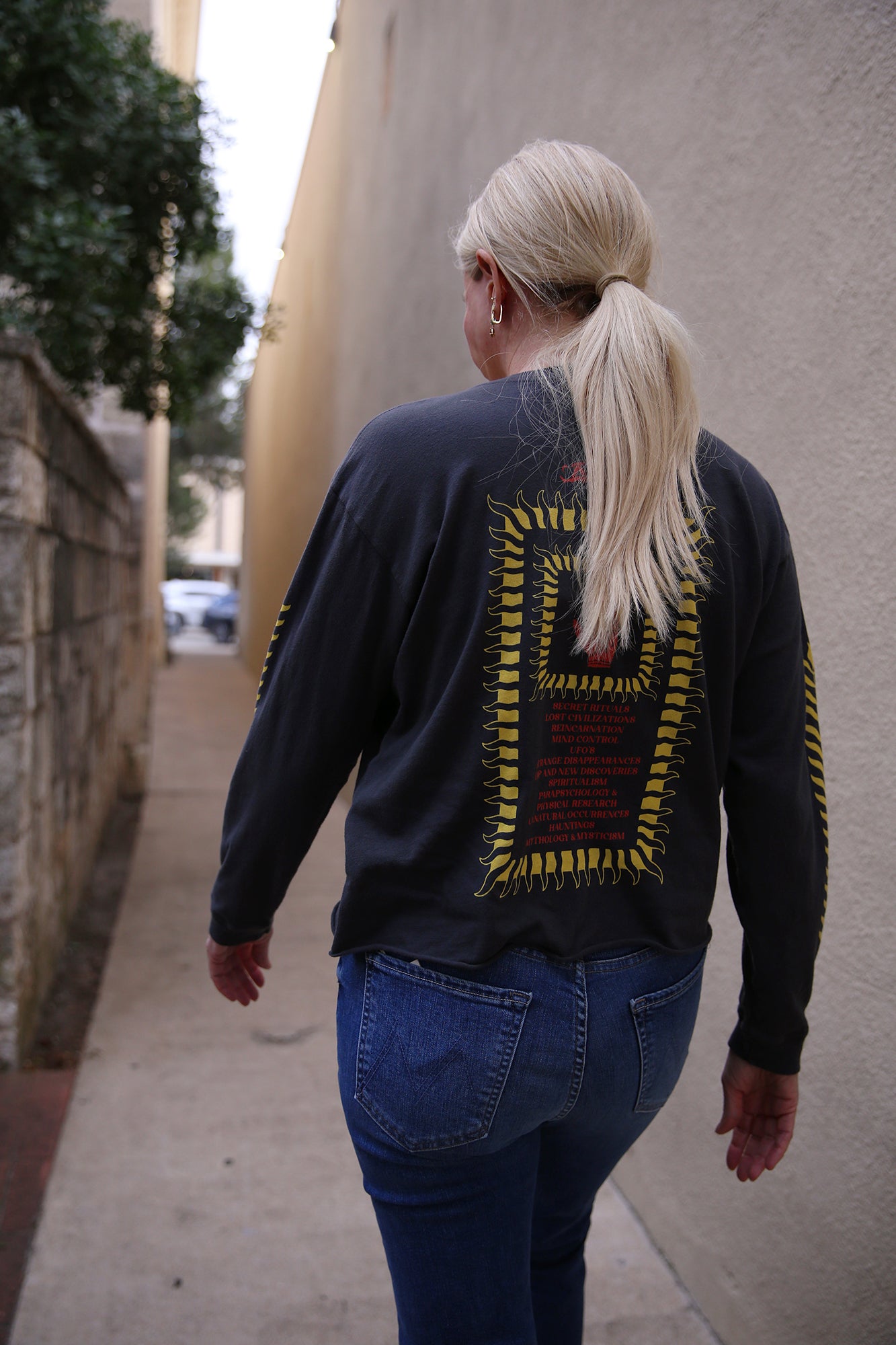 The L/S Slouchy Cut Off
