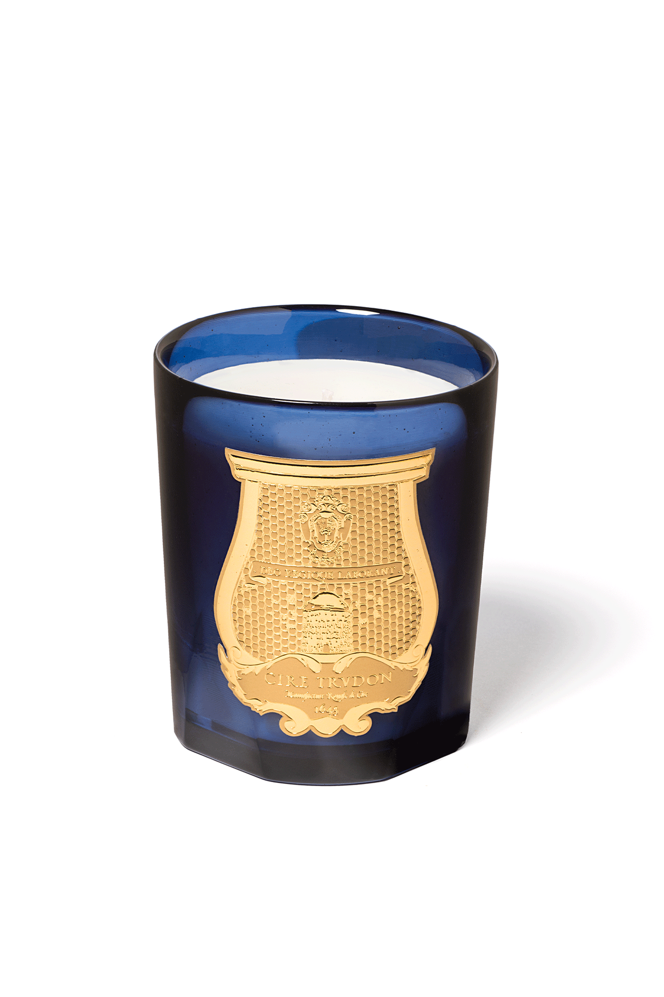 The Trudon Classic Candle fits all occasions and perfumes each and every room. Available in all scents, it is the most iconic of the collection. They are manufactured at the Trudon workshop in Normandy, France, using unrivaled know-how inherited from master candle makers.