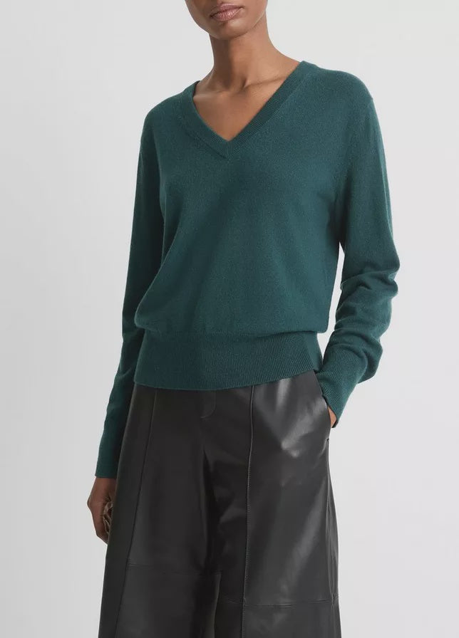 Cashmere Casual V-Neck Sweater Juniper