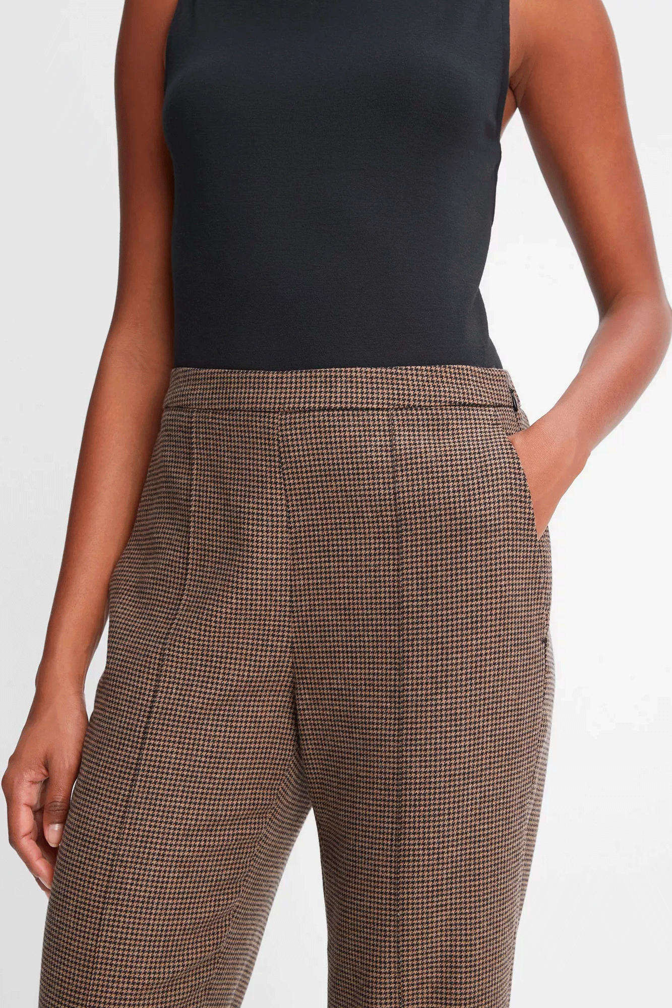 Houndstooth Mid Rise Pull On Pant